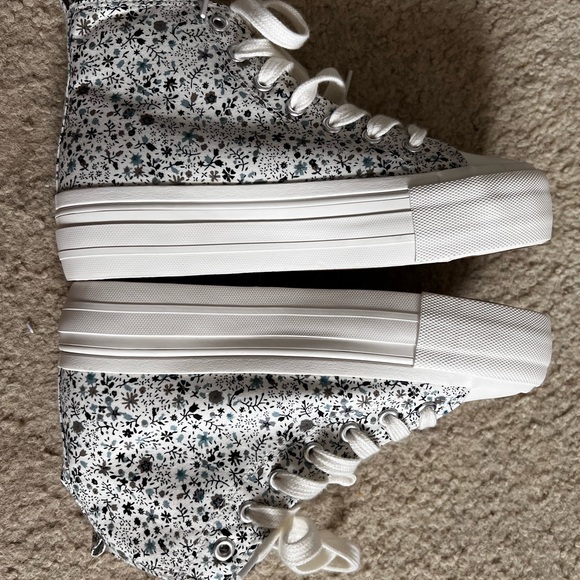 NWOT Primark High Top Sneakers - Picture 3 of 8